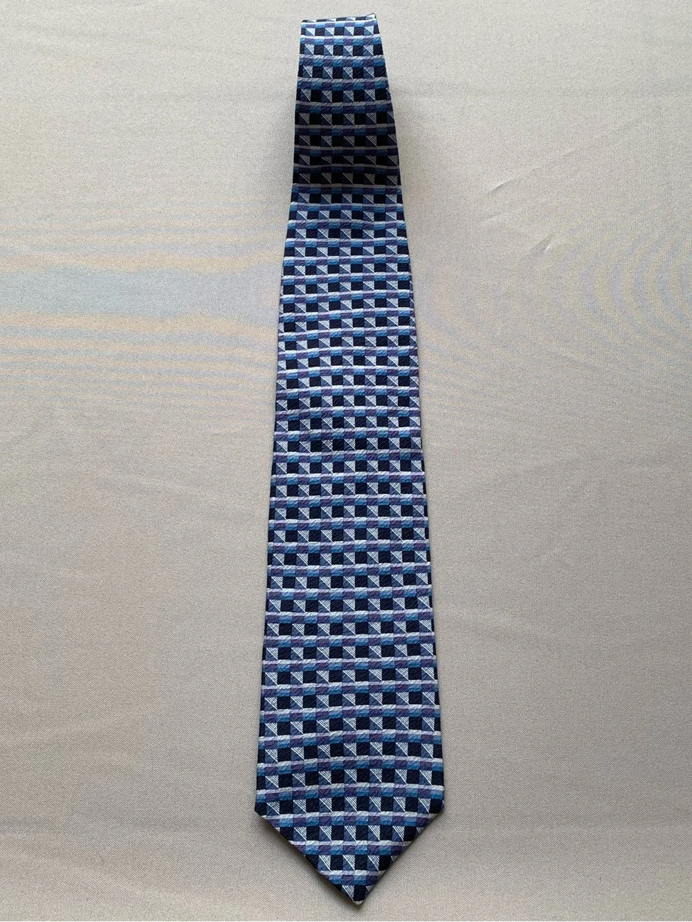 Calvin Klein classic geometric